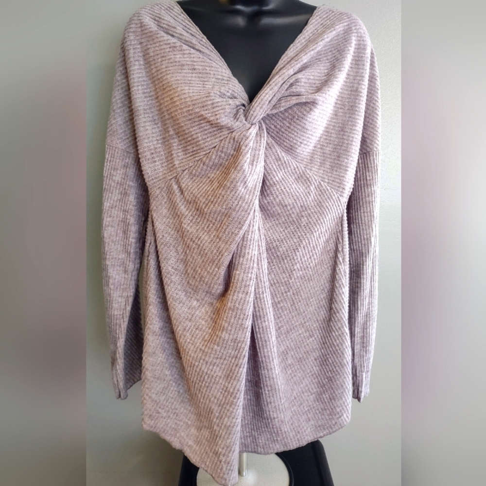 NWT Suzanne Betro SIMPLE Ribbed Sweater, Size Large, Blush, Excellent condition!